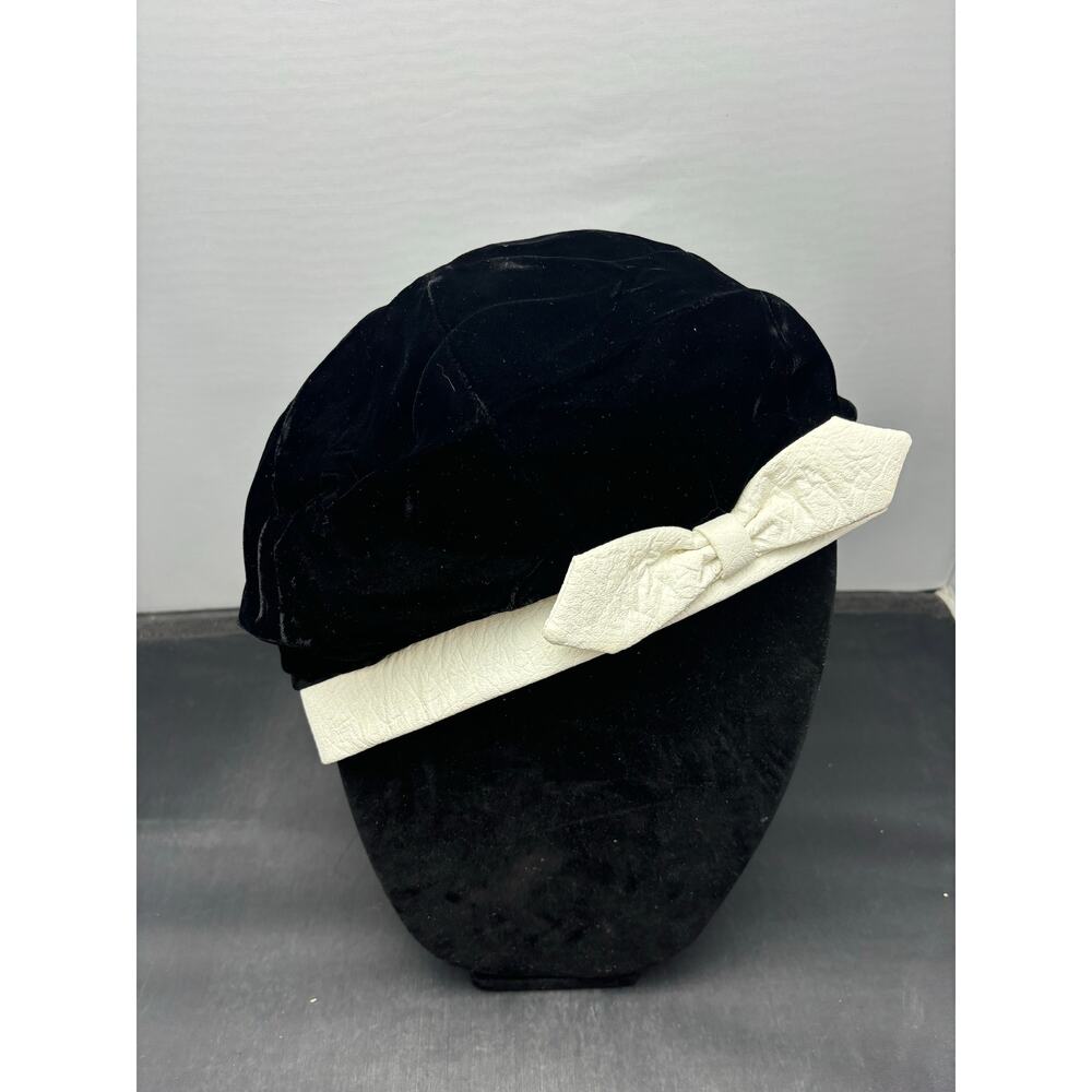 Vintage Black Velvet Beret Hat w/ White Trim & Bow USA Union Made